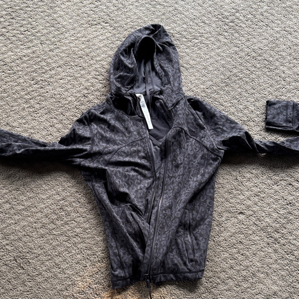 lululemon athletica Charcoal Patterned Utility Jacket
